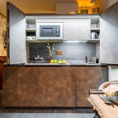 Suite Opium Den By Justine Apartments Apartamento Turistico En Madrid Rio Екстериор снимка